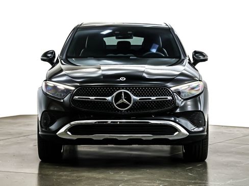 New 2025 Mercedes-Benz GLC 300 4MATIC image 2