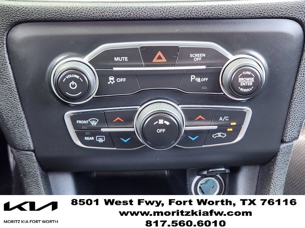 Used 2021 Dodge Charger SXT w/ Blacktop Package RWD image 18