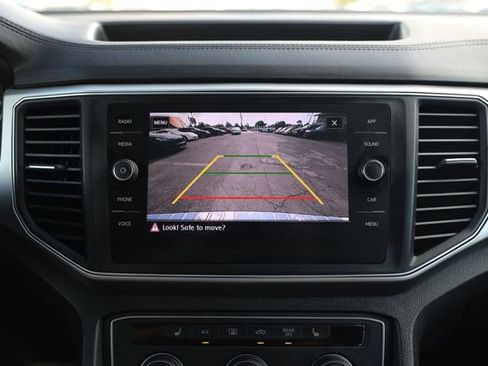 Used 2018 Volkswagen Atlas SE FWD image 35