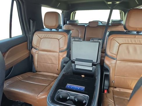 Used 2023 Lincoln Navigator L Reserve AWD/4WD image 15