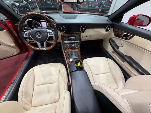 Used 2012 Mercedes-Benz SLK 250 image 26