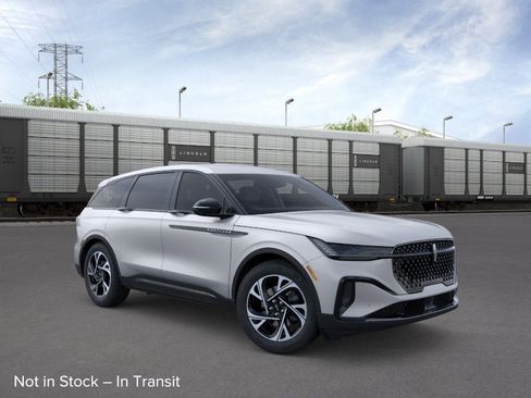 New 2026 Lincoln Nautilus Premier w/ Equipment Group 102A AWD/4WD image 7