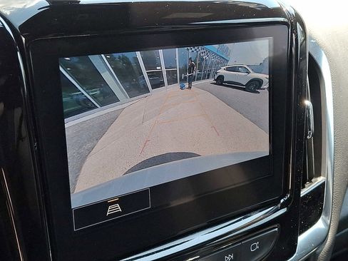 Used 2023 Chevrolet Traverse LT w/ LPO, Floor Liner Package AWD/4WD image 18