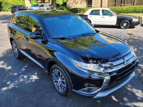 Used 2016 Mitsubishi Outlander SE AWD/4WD image 10