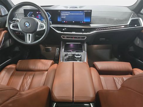 Certified 2023 BMW X7 M60i w/ Executive Package image 9