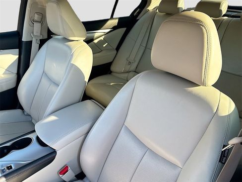 Used 2021 INFINITI Q50 Luxe w/ Seat & Sound Package image 21