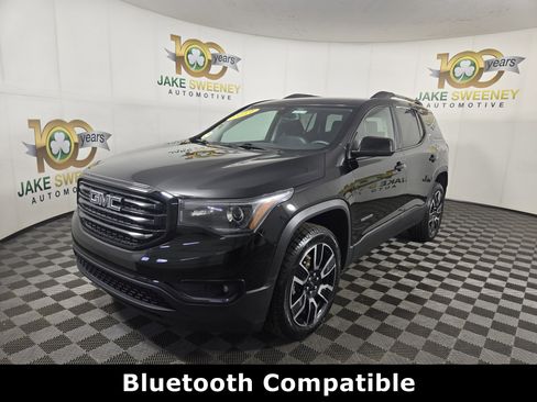 Certified 2019 GMC Acadia SLT w/ Black Edition FWD image 3