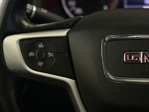 Used 2020 GMC Acadia SLE image 34