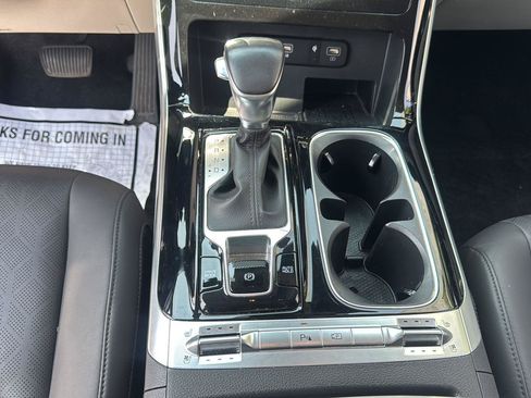 Used 2024 Kia Carnival SX FWD image 17
