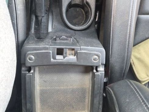 Used 2015 Jeep Wrangler Unlimited Rubicon image 28