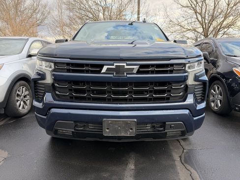 Used 2022 Chevrolet Silverado 1500 RST image 3