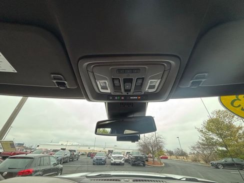 Used 2023 GMC Sierra 1500 SLT w/ SLT Premium Package image 40