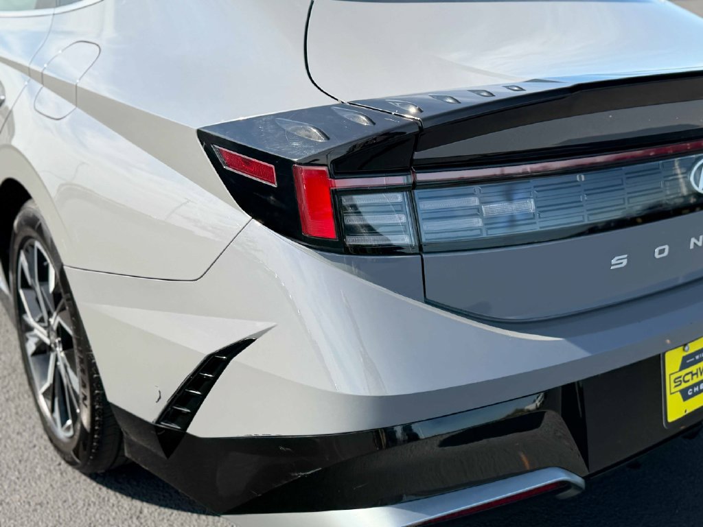 Used 2025 Hyundai Sonata SEL FWD image 10