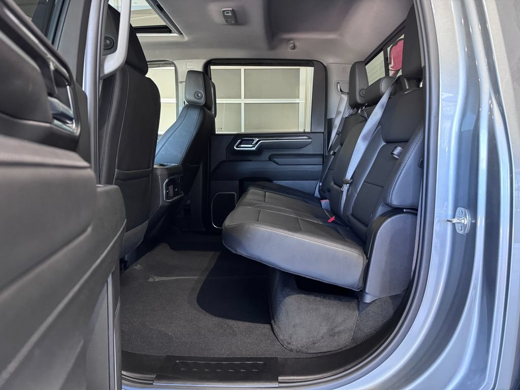 Certified 2025 Chevrolet Silverado 2500 LTZ w/ LTZ Plus Package AWD/4WD image 13