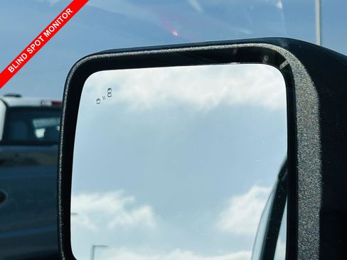 Used 2022 Ford Bronco Badlands image 10