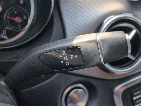Used 2020 Mercedes-Benz GLA 250 image 12