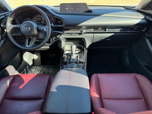 Used 2025 MAZDA CX-30 AWD 2.5 S w/ Preferred Package image 12