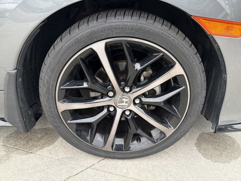 Used 2020 Honda Civic Sport image 11