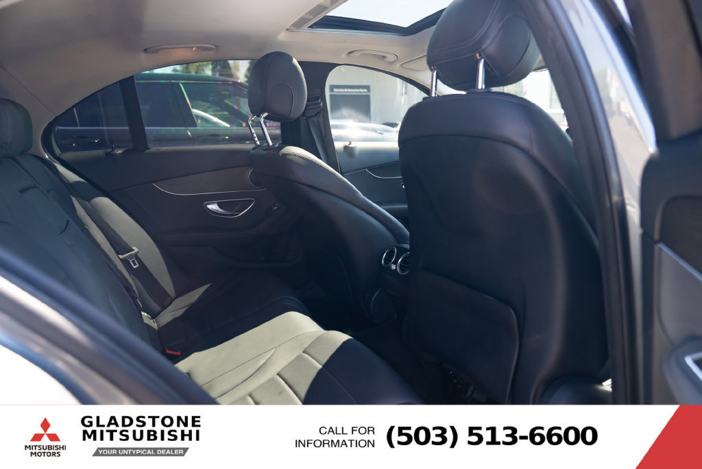 Used 2019 Mercedes-Benz C 300 Sedan image 23