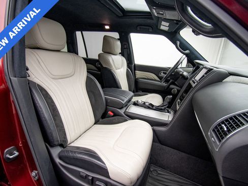 Used 2020 INFINITI QX80 Limited w/ All-Season Package image 11