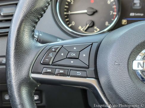 Used 2019 Nissan Rogue S w/ Special Edition Package image 16