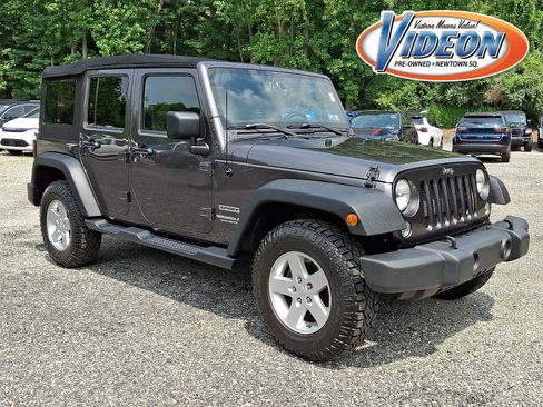 Used 2014 Jeep Wrangler Unlimited Sport w/ Quick Order Package 24S AWD/4WD image 1