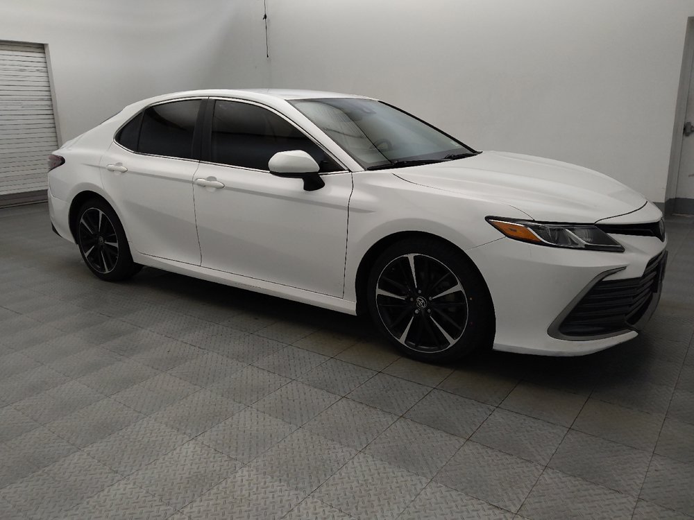 Used 2022 Toyota Camry LE FWD image 11