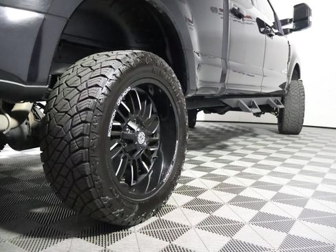 Used 2019 Ford F250 XLT w/ XLT Premium Package AWD/4WD image 10