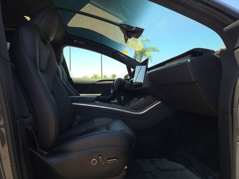 Used 2022 Tesla Model X AWD/4WD image 21