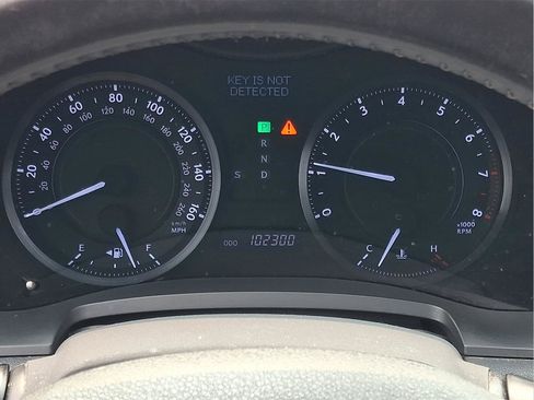 Used 2013 Lexus IS 250C RWD image 18