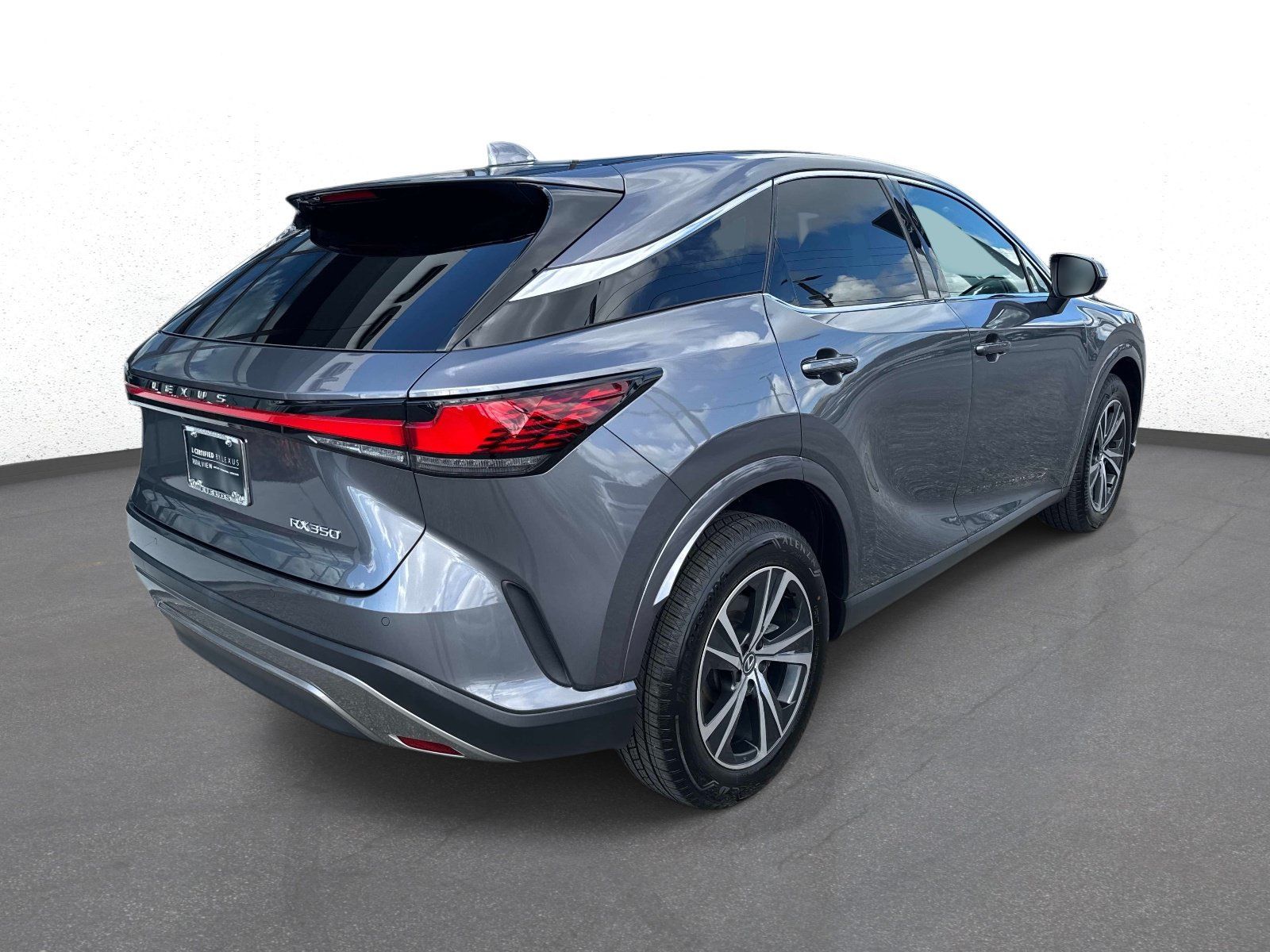 Used 2023 Lexus RX 350 FWD image 3