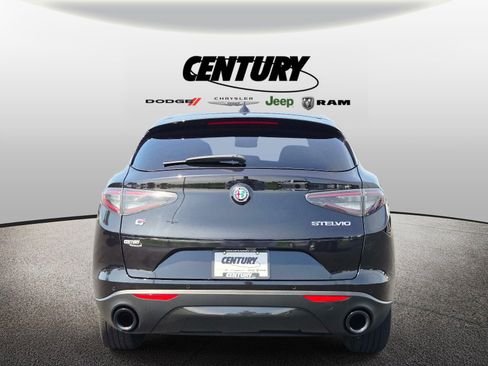 Used 2024 Alfa Romeo Stelvio Sprint AWD/4WD image 5