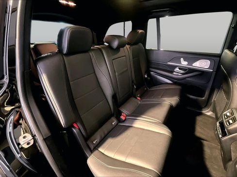 Used 2024 Mercedes-Benz GLS 450 4MATIC image 20