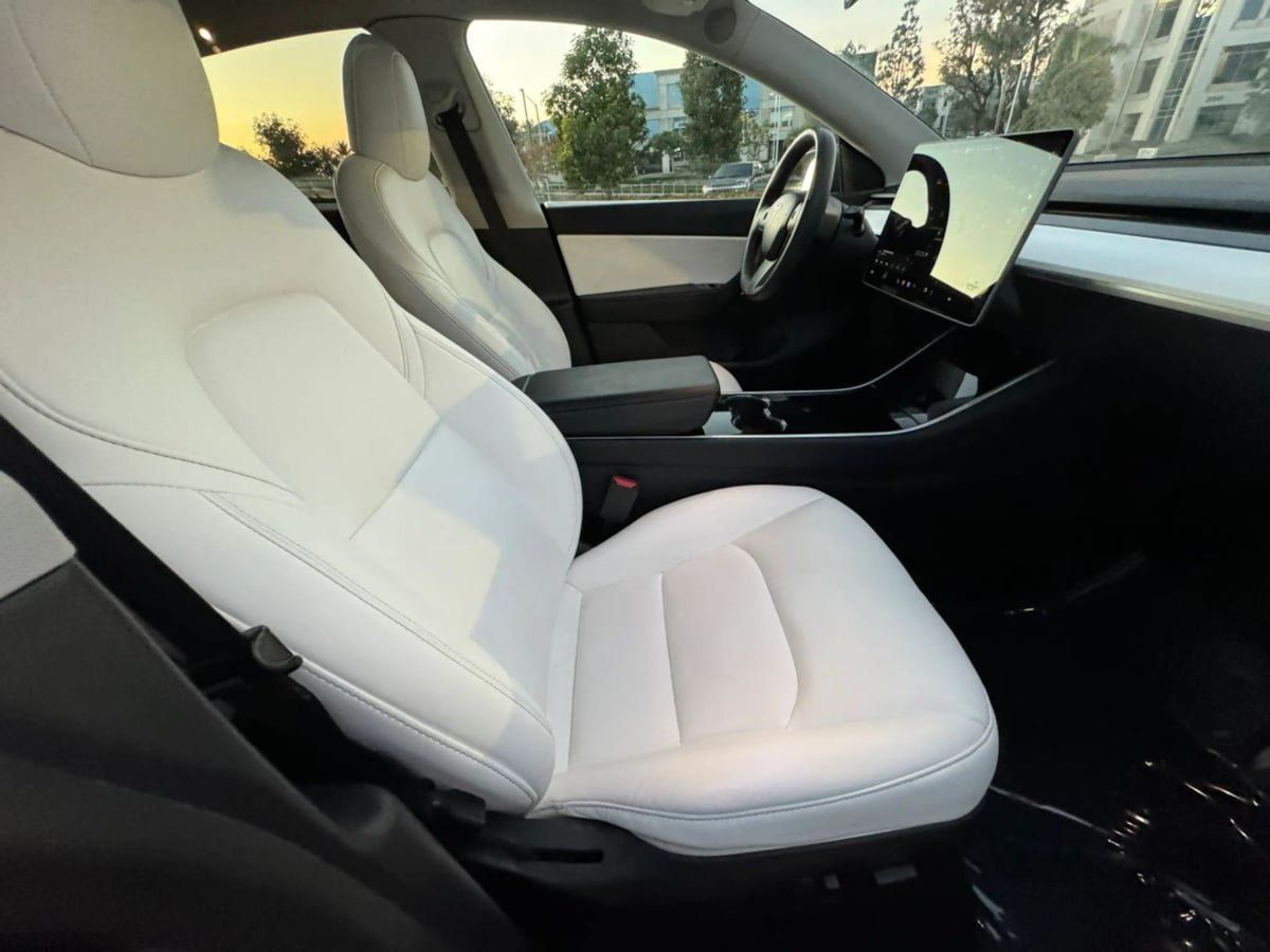 Used 2023 Tesla Model Y Long Range AWD/4WD image 22