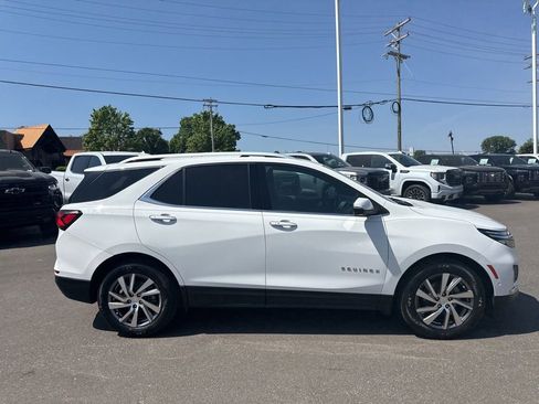 Used 2022 Chevrolet Equinox Premier FWD image 6