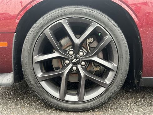 Used 2019 Dodge Challenger R/T w/ Driver Convenience Group image 10