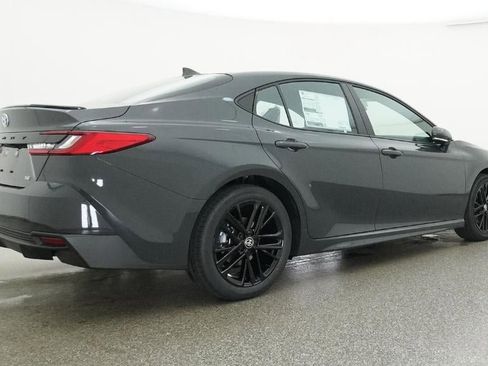 New 2026 Toyota Camry SE FWD image 25