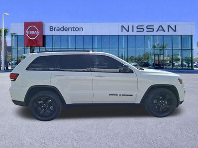 Used 2019 Jeep Grand Cherokee Laredo