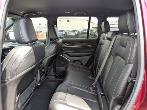New 2026 Jeep Grand Cherokee Limited AWD/4WD image 14