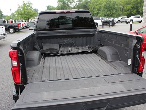 Used 2022 Chevrolet Silverado 2500 High Country w/ Z71 Off-Road Package AWD/4WD image 14