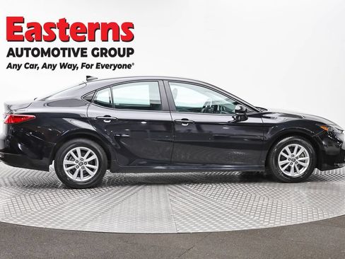Used 2025 Toyota Camry LE FWD image 4
