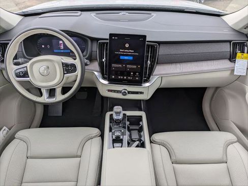 New 2026 Volvo XC90 T8 Ultra image 11