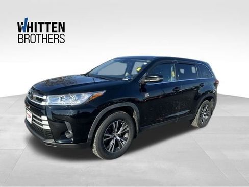 Used 2019 Toyota Highlander LE image 1