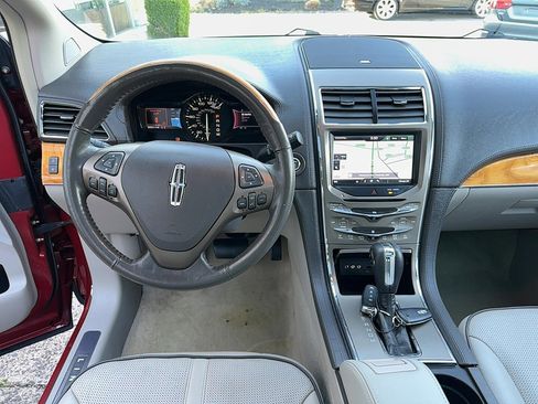 Used 2011 Lincoln MKX AWD w/ 102A Rapid Spec Order Code image 7