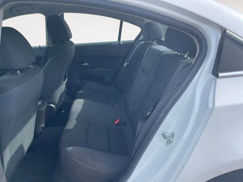 Used 2016 Chevrolet Cruze LT image 13