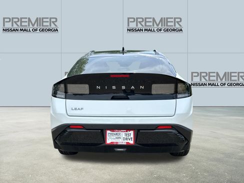 New 2026 Nissan Leaf Platinum+ FWD image 5