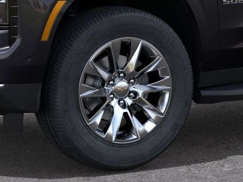 New 2026 Chevrolet Suburban Premier w/ Sun And Tow Package AWD/4WD image 9
