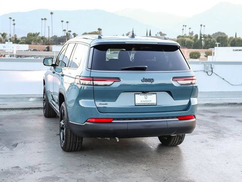 New 2026 Jeep Grand Cherokee L Limited w/ Limited Altitude Package AWD/4WD image 7