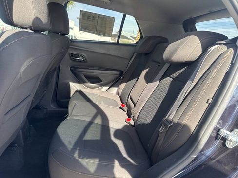 Used 2021 Chevrolet Trax LS w/ Tint and Cruise Package image 10