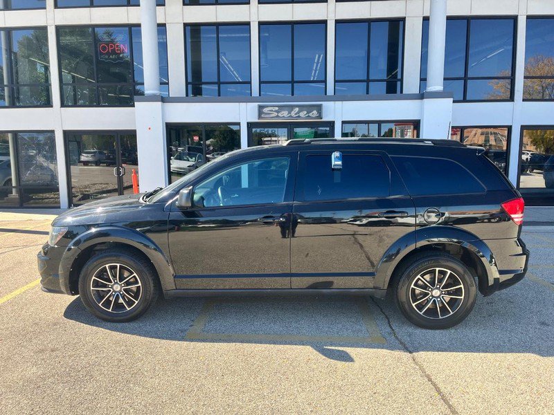Used 2018 Dodge Journey SE w/ Blacktop Package FWD image 8